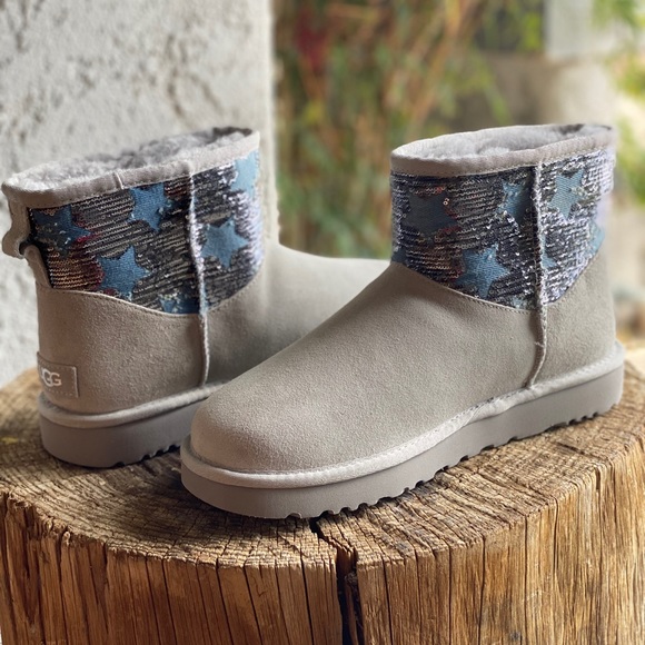 UGG SEQUIN Grey Suede Boots - Picture 7 of 7